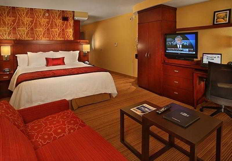 Courtyard By Marriott Stuart Hotell Eksteriør bilde