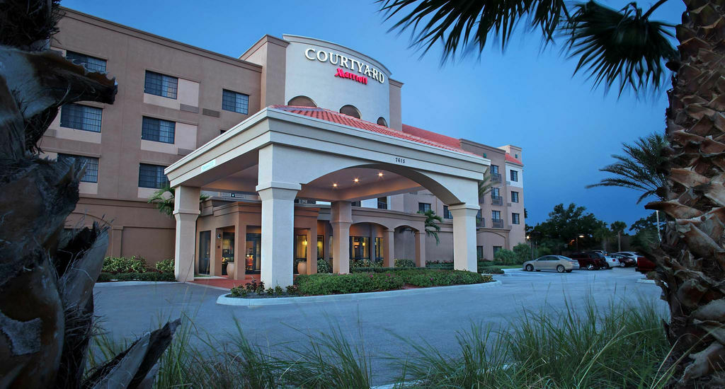 Courtyard By Marriott Stuart Hotell Eksteriør bilde